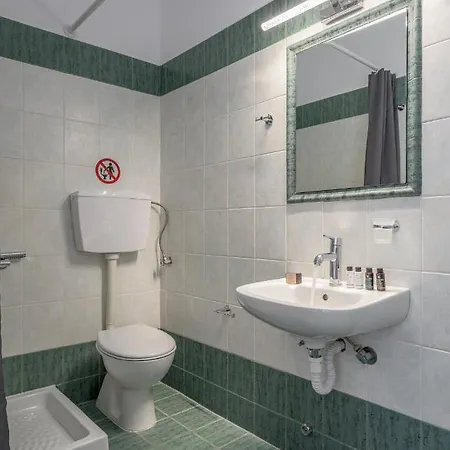 Michalis Studios Pollonia