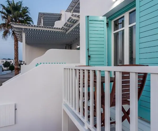 Michalis בית הארחה 4*