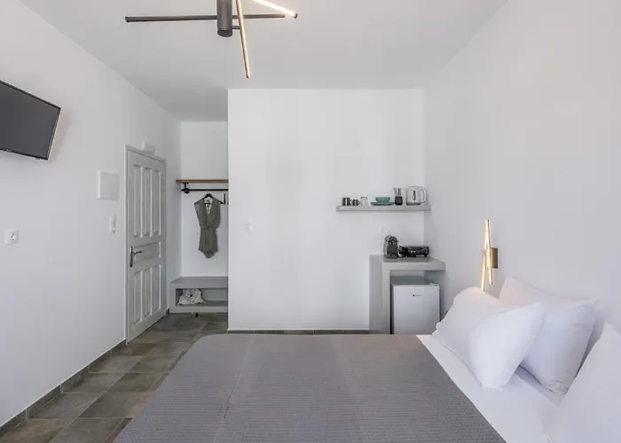 Michalis בית הארחה