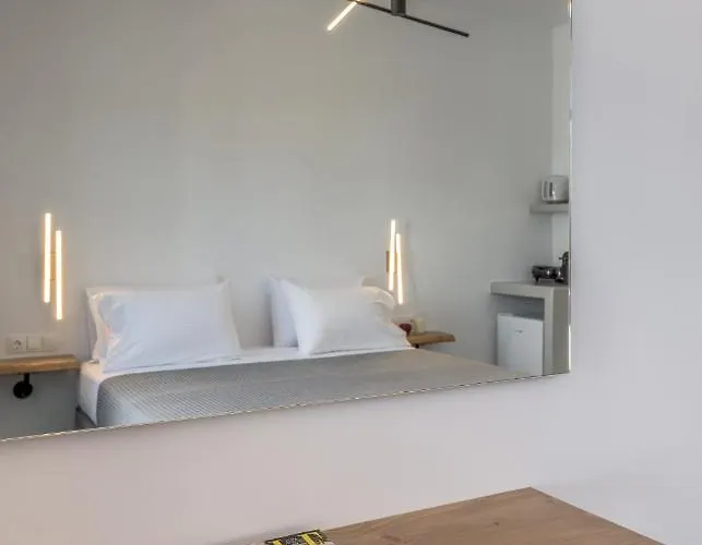 Michalis Studios 4* Pollonia