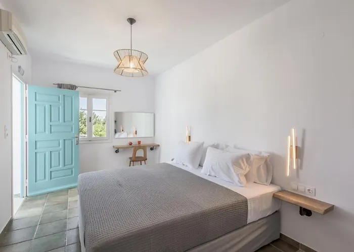 Michalis פולוניה