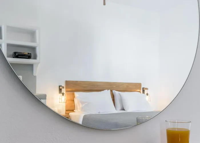 Michalis 4* פולוניה